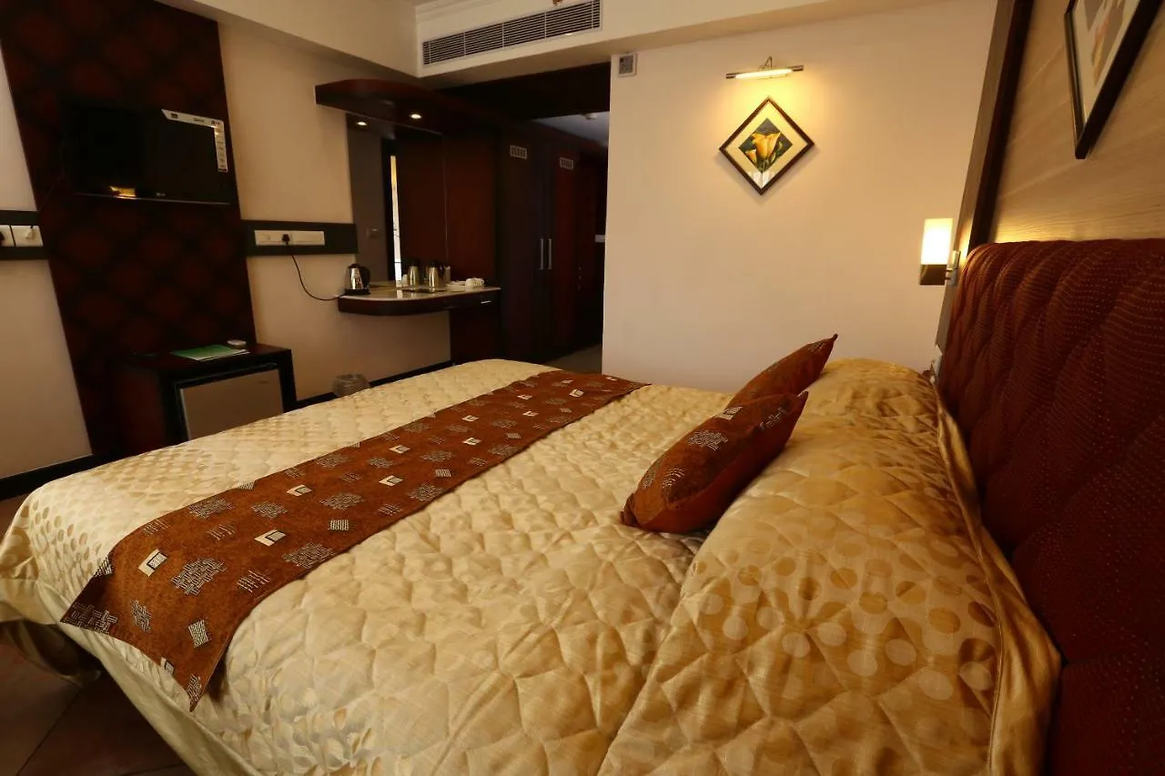 Pearl Royal International Hotels & Resorts Pvt Ltd Thodupuzha 4*,